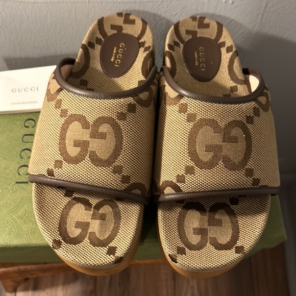Gucci Gumbo GG around the slippers. Fit on only inside - Picture 5 of 6